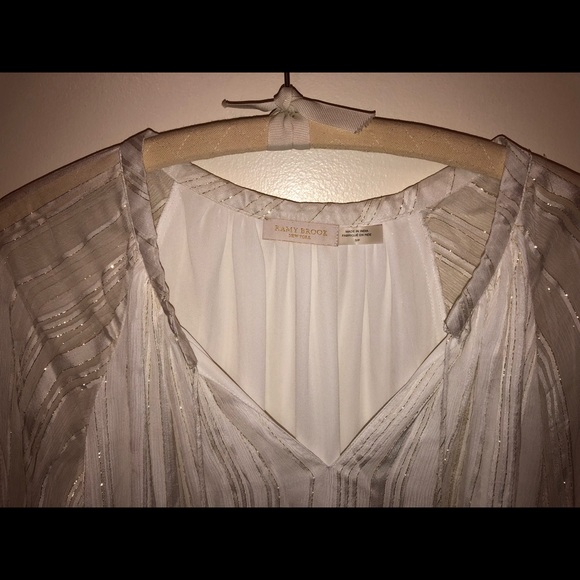 Top - Picture 2 of 3